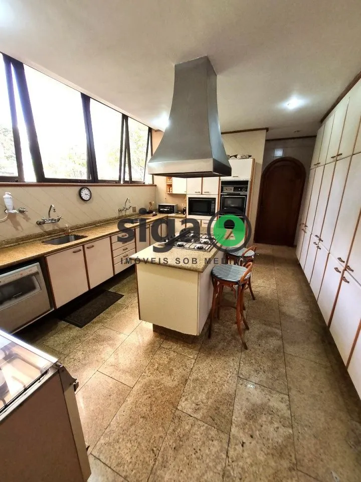 Imagem Casa a venda no Jardim Leonor com 5 quartos