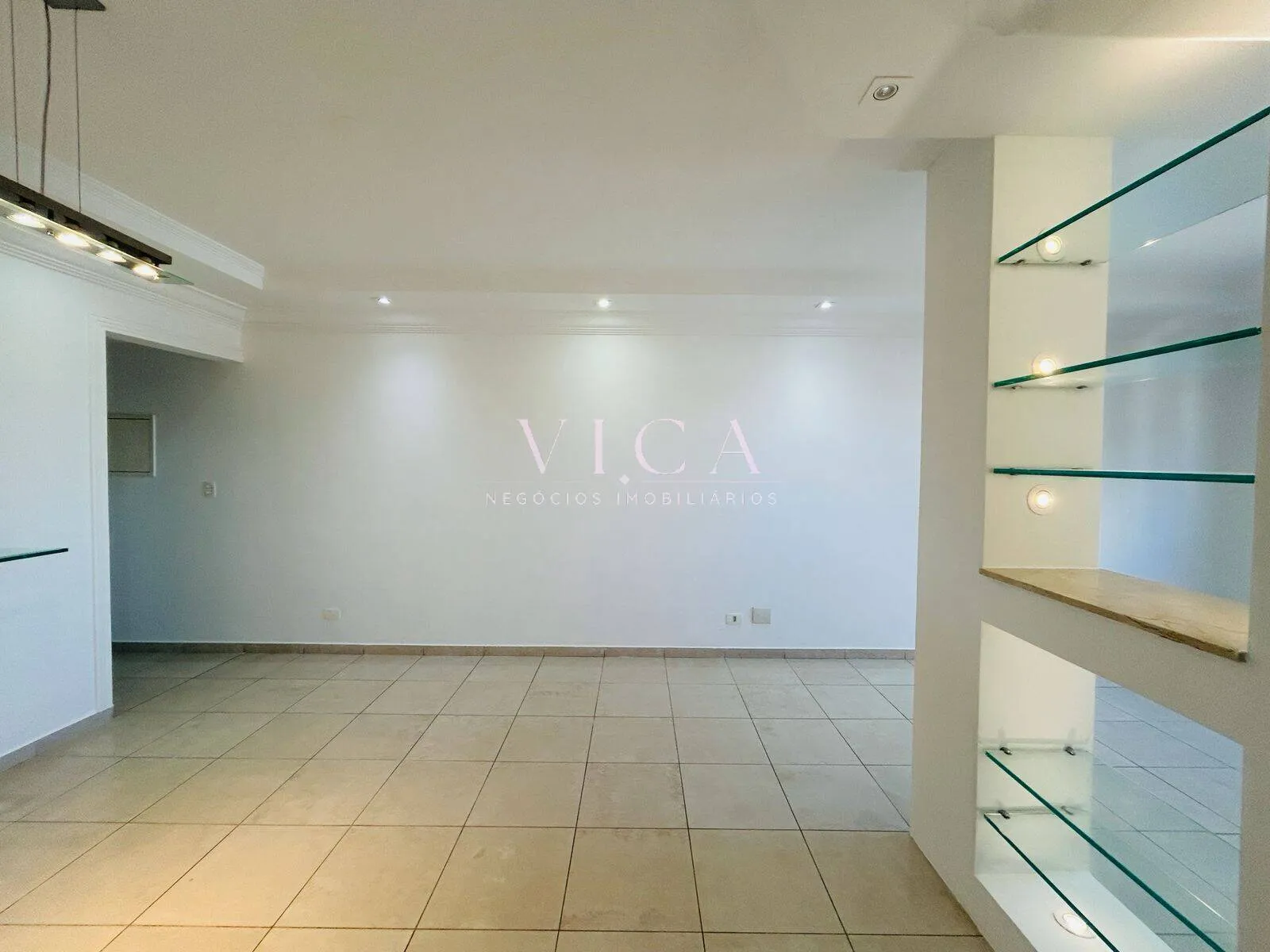Foto do imóvel Alphaville|Copacabana |Apto 83m², 2 dorms 1 suite, 2vagas -varanda|R$ 5.350