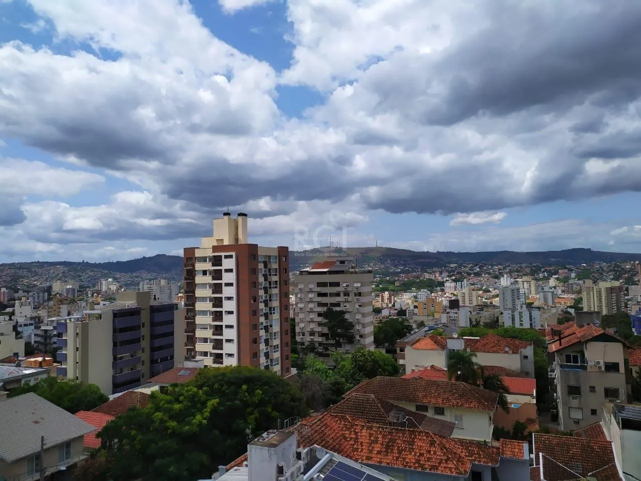 Imagem Apartamento para Venda, 90.31m², 2 dormitórios (2 suítes), 2 vagas - Petrópolis
