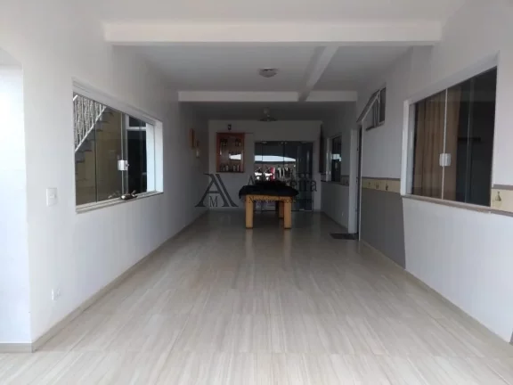 Imagem LINDA CASA TÉRREA 3 dormitórios com 248 m² de construção com pavimento inferior muito bem aproveitado