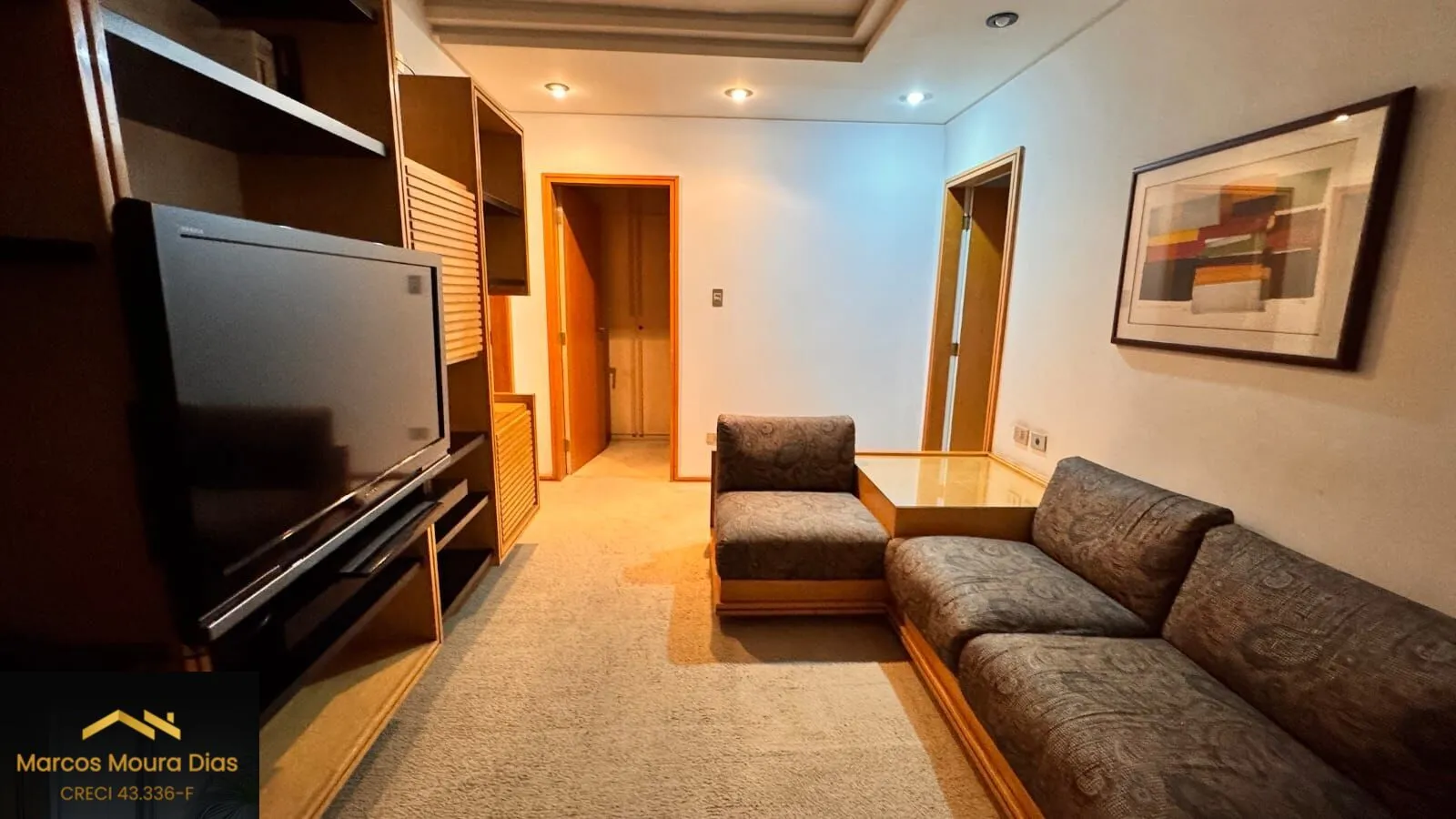 Imagem Apartamento Amplo na Avenida Angélica, 4 dormitórios (2 SUÍTES), possui Hidro e closet. Edifício com 2 Vagas de Garagem