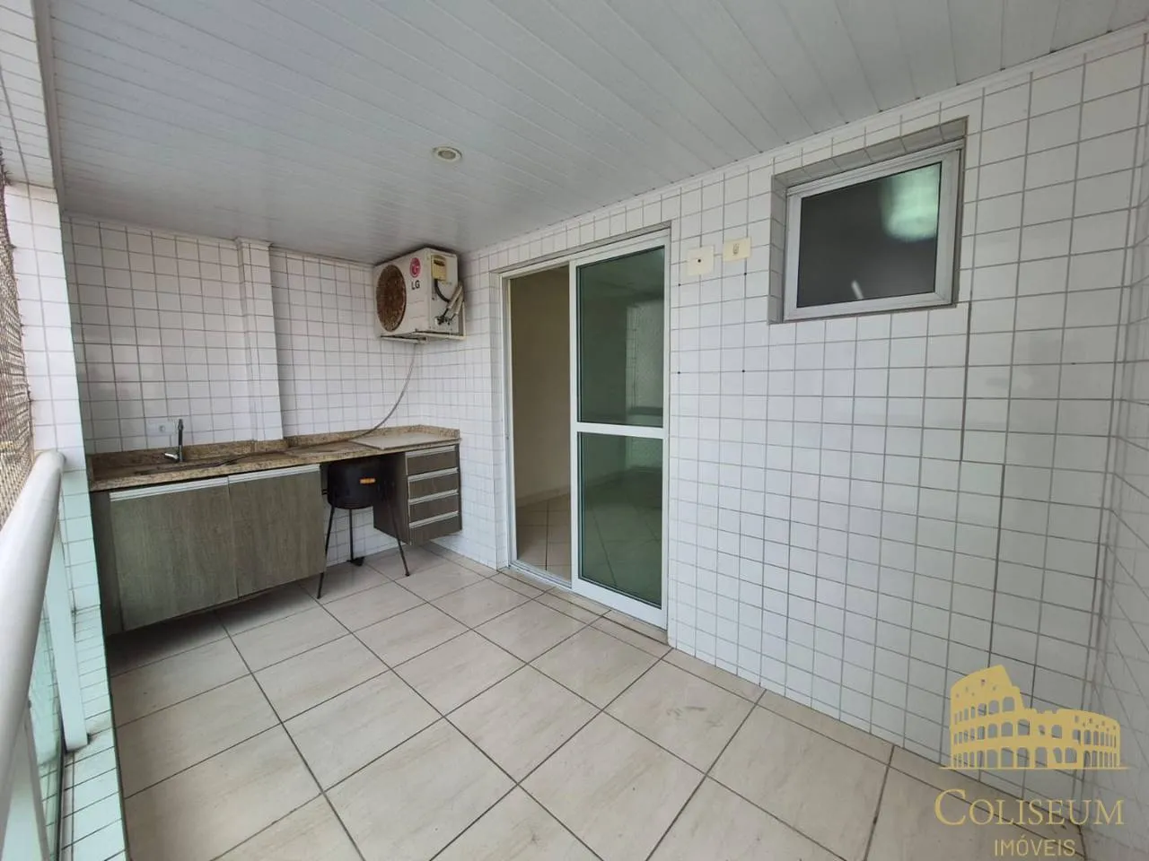 Imagem Apartamento com 2 dormitórios para alugar, 82 m² por R$ 3.700,00/mês - Vila Assunção - Praia Grande/SP