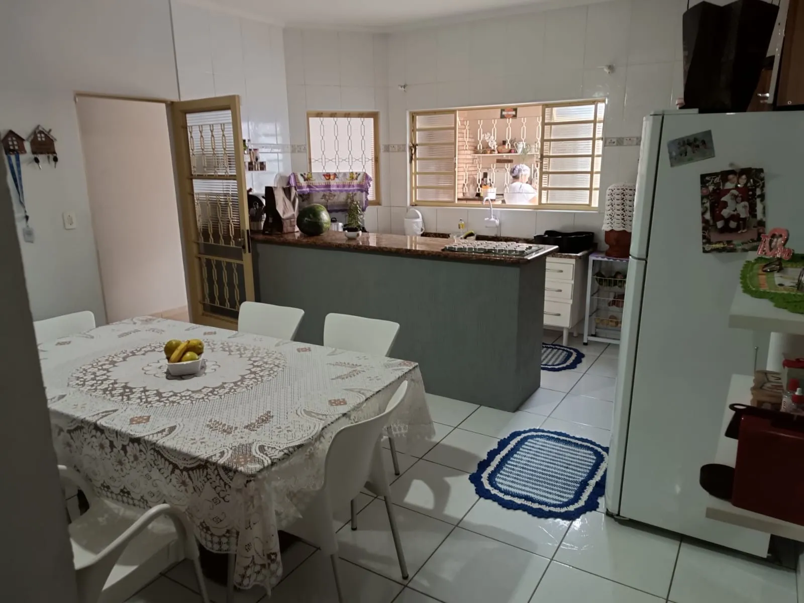 Imagem Sobrado de 3 Dormitórios à Venda no Jardim Karolyne, Votorantim - 280 m²