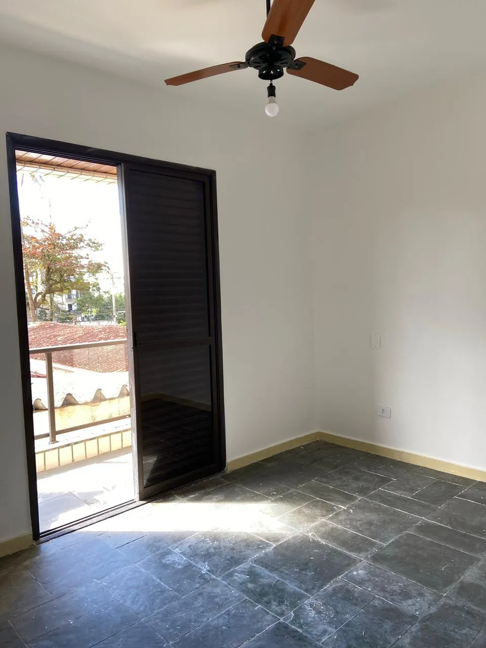 Imagem VENDO LINDO APARTAMENTO NO GUARUJA-CIDADE ATLANTICA-SP!