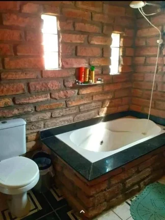 Imagem Sítio em condomínio fechado, Casa mista 53m2, Galpão, Piscina, Águas Claras