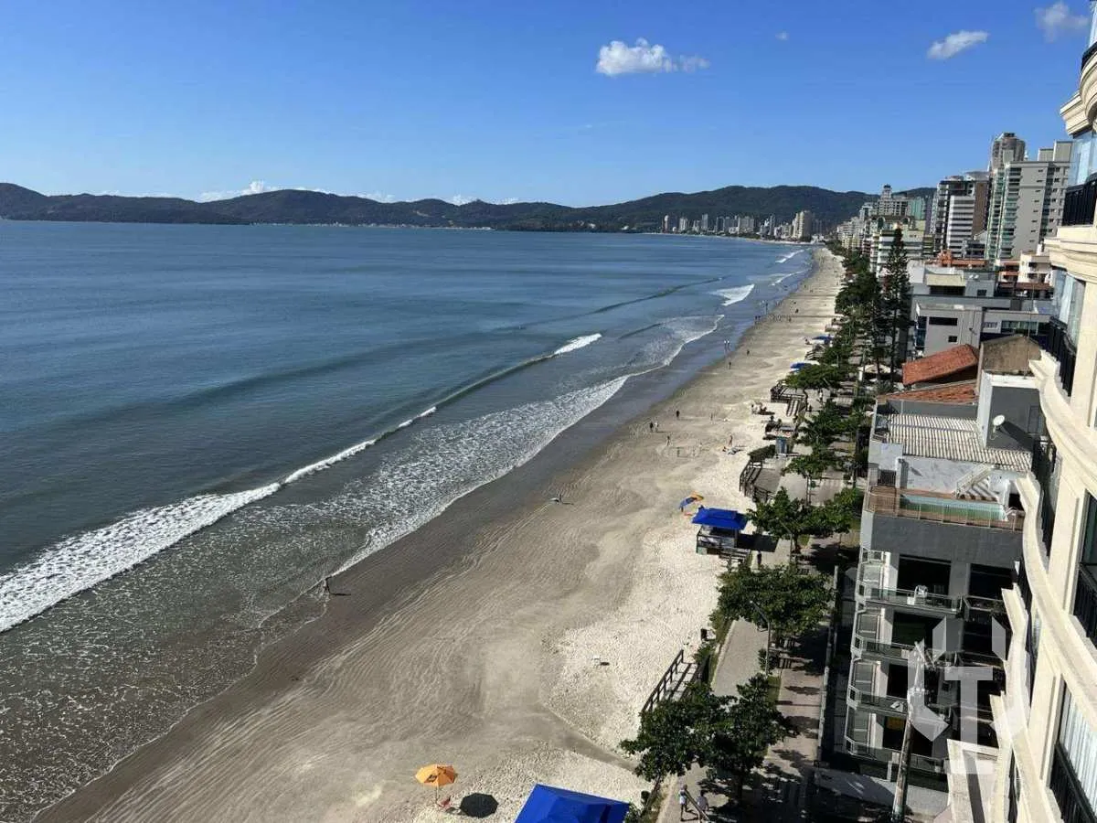 Imagem Apartamento à venda, no PALAZZO DEL MARE em Itapema, Meia Praia, com 4 quartos, 240m2