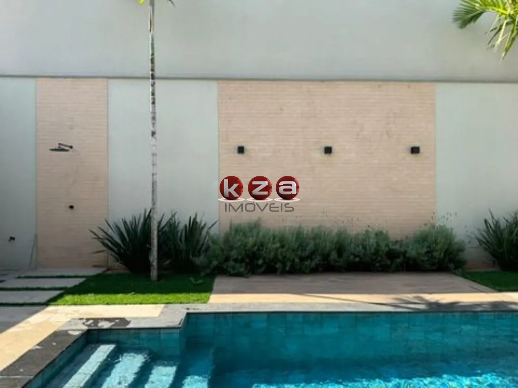 Imagem Casa em Condomínio de Luxo com 3 Suítes e 4 Vagas em Campinas-SP - Loteamento Residencial Arborais
