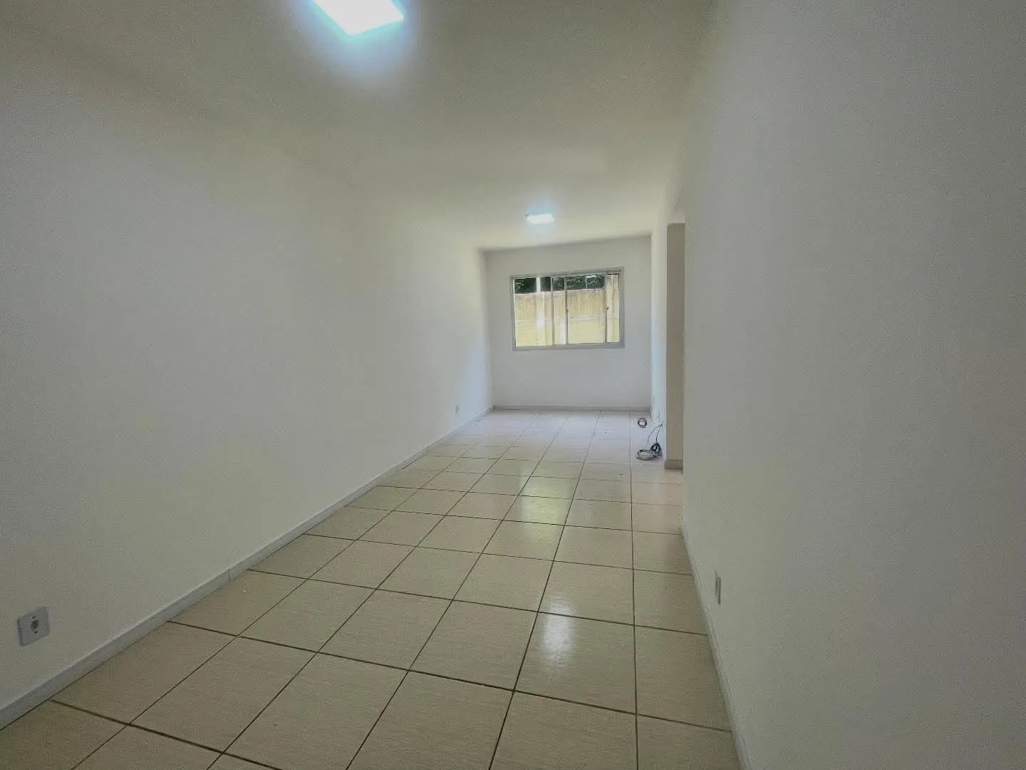 Imagem Apartamento à Venda com Piscina no Bairro Querência em Viamão