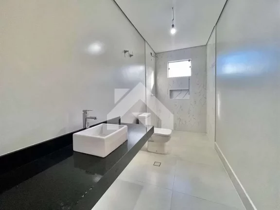 Imagem Casa de Condomínio em Golf Gardens - Carapicuíba