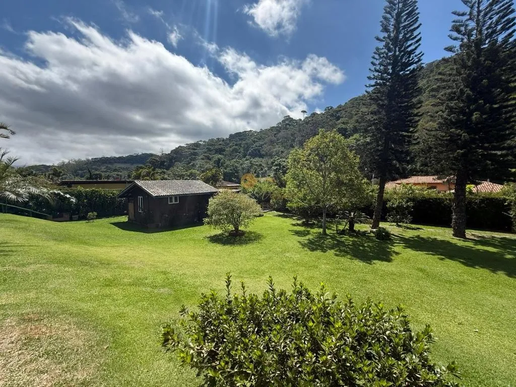 Imagem Casa em Condomínio para Venda em Teresópolis / RJ no bairro Albuquerque