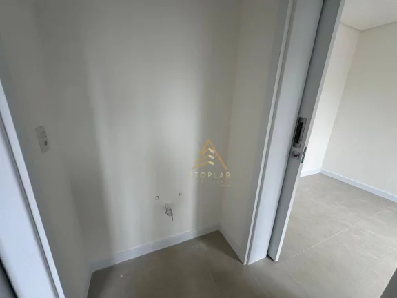 Imagem Apartamento com 3 dormitórios à venda, 115 m² por R$ 2.600.000,00 - Centro - Balneário Camboriú/SC