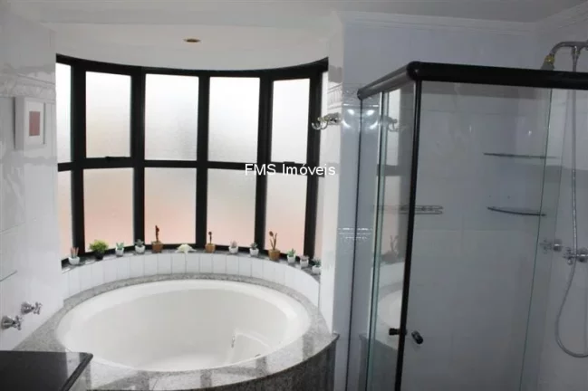 Imagem Apartamento de luxo à venda no Bosque da Saúde, São Paulo-SP: 4 quartos, 3 suítes, 4 salas, 4 vagas de garagem!