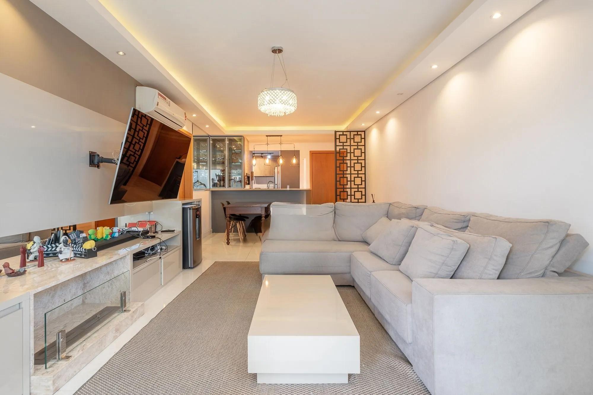 Imagem Apartamento Garden mobiliado, com 180 m² privativos, no bairro Chácara das Pedras