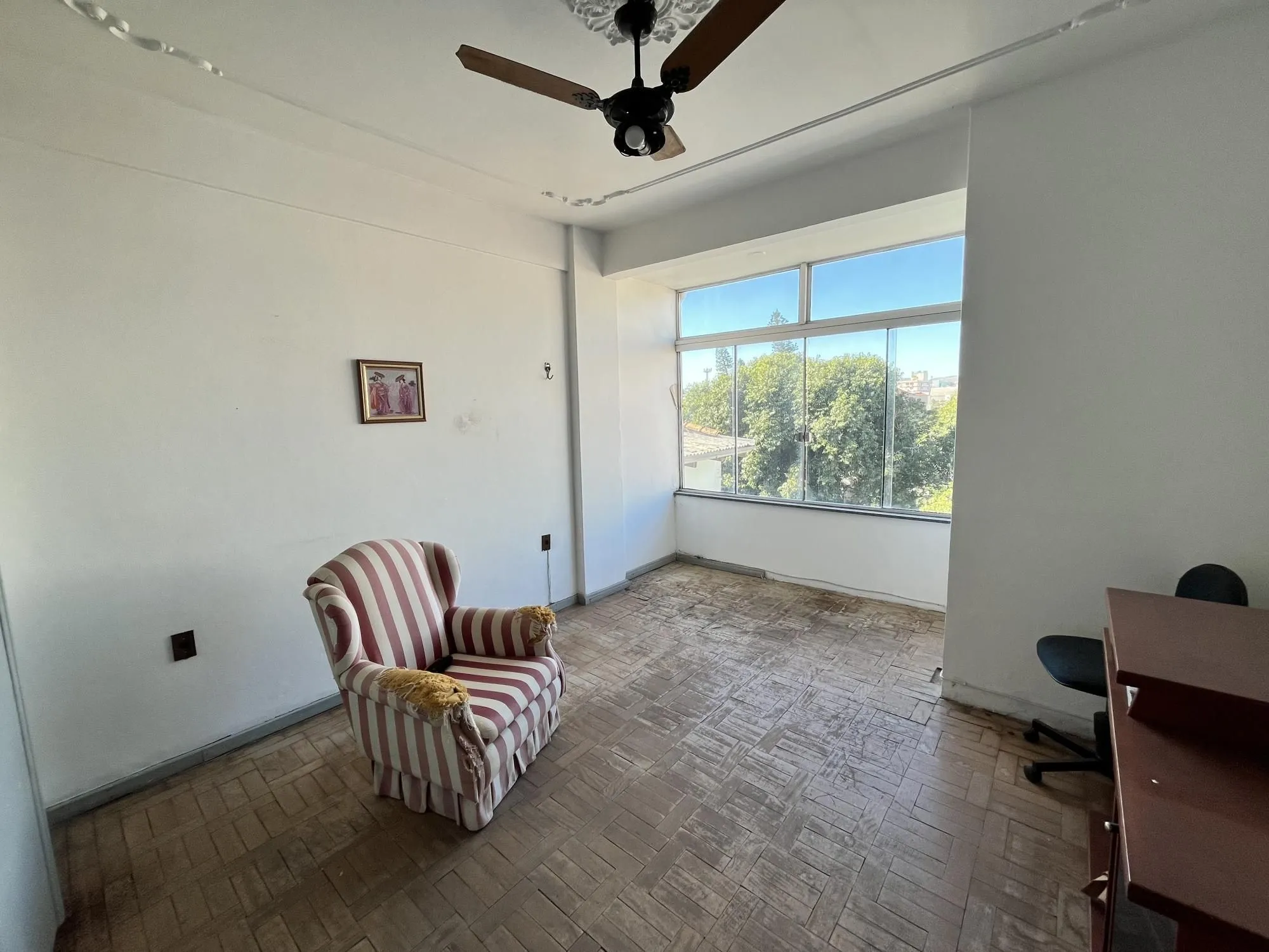 Imagem Apartamento com 3 dormitórios na Luiz Afonso, bairro Cidade Baixa - Porto Alegre