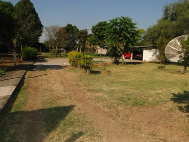 Imagem Chácara à venda 3 Quartos, 3 Suites, 10 Vagas, 2000M², Parque Lago Azul, Pindamonhangaba - SP