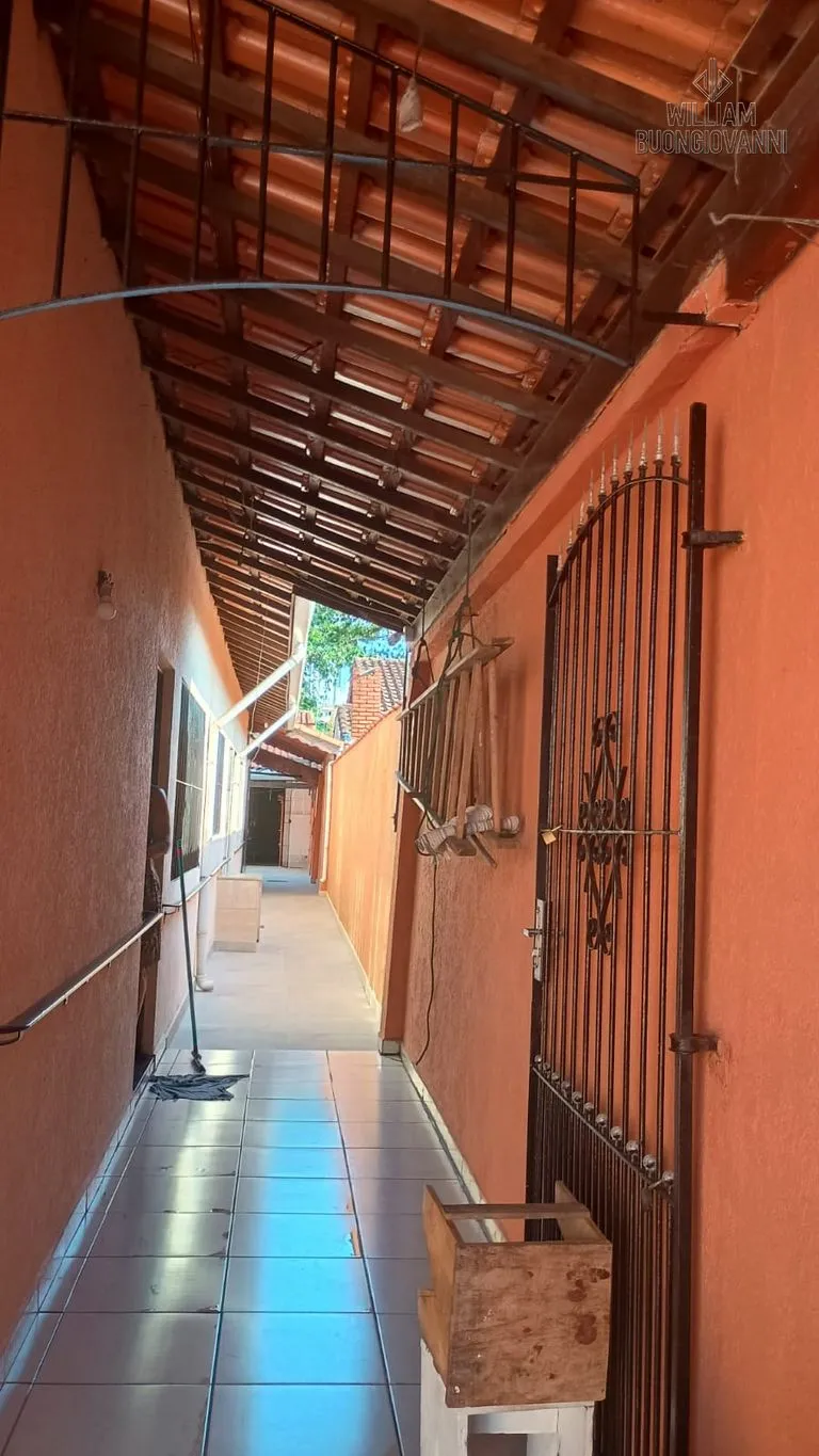 Imagem Casa na Tupi Zona 2 - 2 Dorms c/ Suíte, Edícula e 5 Vagas!