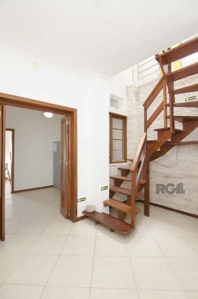 Imagem Excelente casa de 116m² com 2 dormitórios no bairro Cidade Baixa.