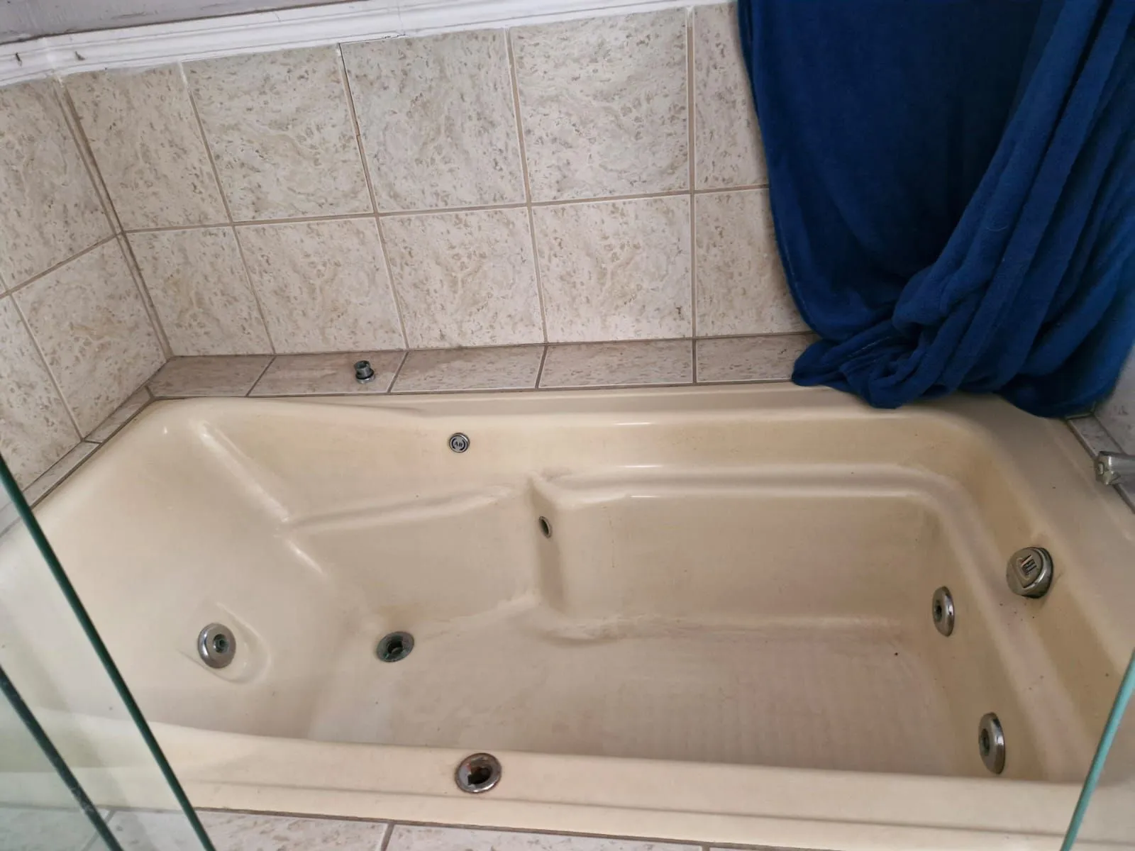 Imagem Casa de 3 dormitórios com piscina no bairro Teresópolis.