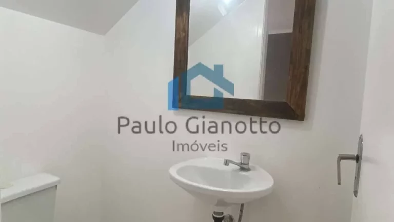 Imagem Casa à venda em lindo Villagio no Centro de cotia