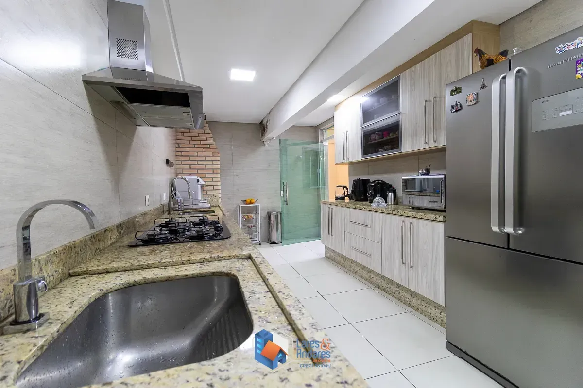 Imagem Casa para venda em Interlagos com 3 quartos, sendo 3 suítes, 125m²