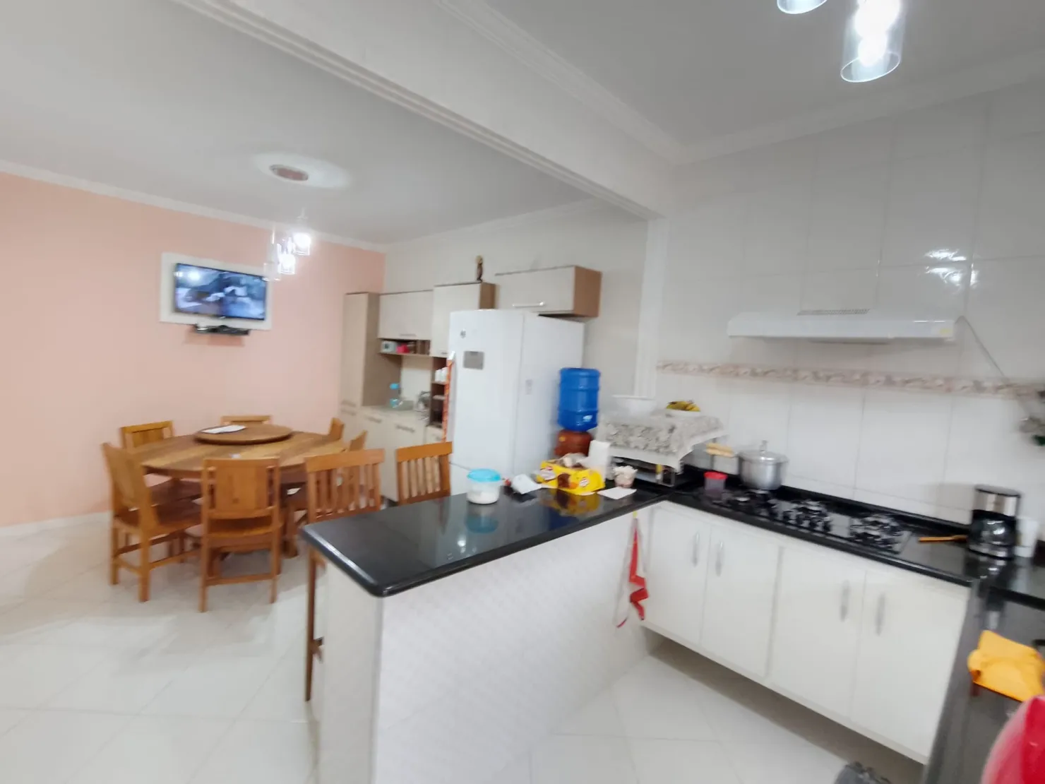 Imagem Casa à venda 3 Quartos, 1 Suite, 5 Vagas, 300M², Jardim Gurilândia, Taubaté - SP