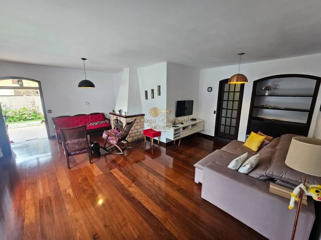 Imagem Casa para Venda em Teresópolis / RJ no bairro Ermitage