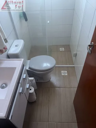 Imagem sobrado de condominio com quintal