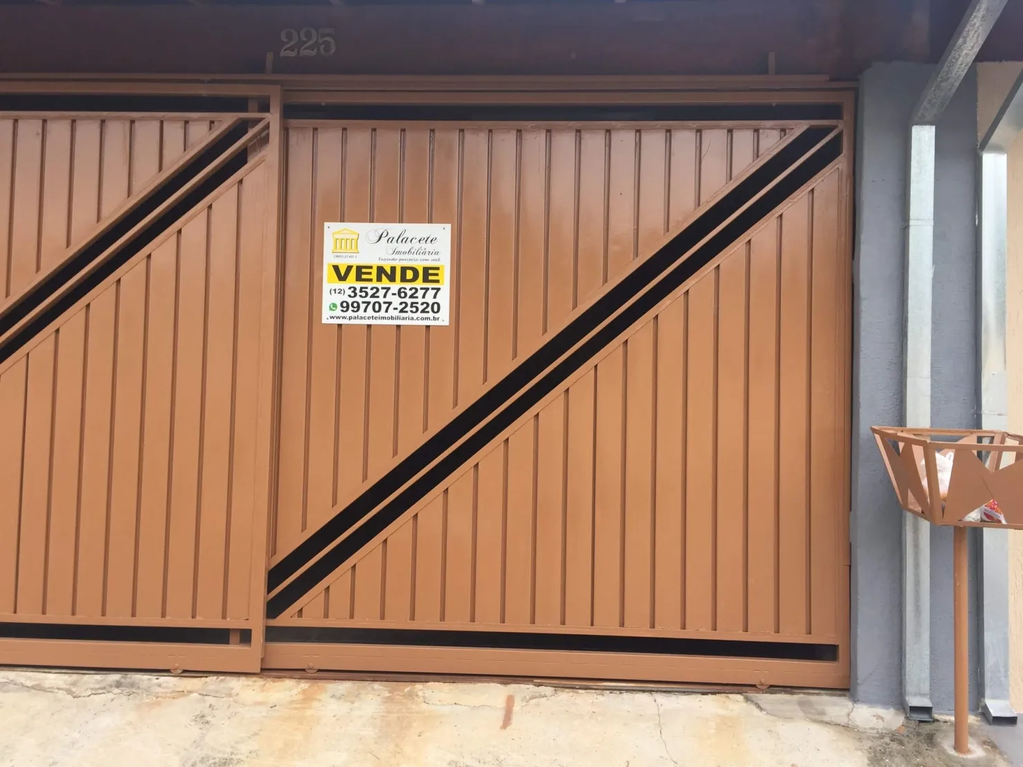 Imagem Casa à venda 2 Quartos, 1 Suite, 2 Vagas, 125M², Residencial e Comercial Cidade Jardim, Pindamonhangaba - SP