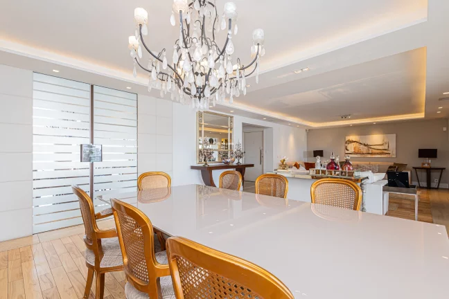 Imagem Apartamento de 3 suítes a venda em Moema
