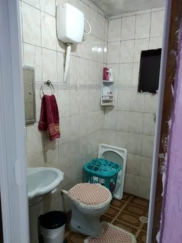 Imagem VENDA DE CASA NO MIRANTE, EM ARUJÁ/SP, 125m² com 02 casas, 03 dormitórios, sala, cozinha americana e área de lazer com churrasqueira. CONSULTE-NOS.