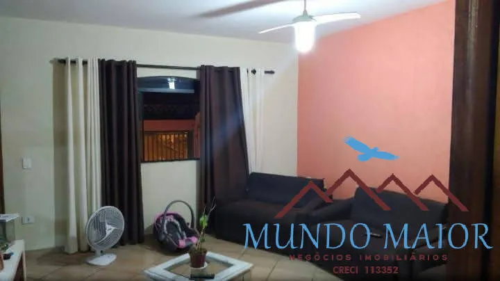 Imagem Oportunidade Única! Sobrado com 4 Dorms + Churrasqueira - Aceita Permuta!