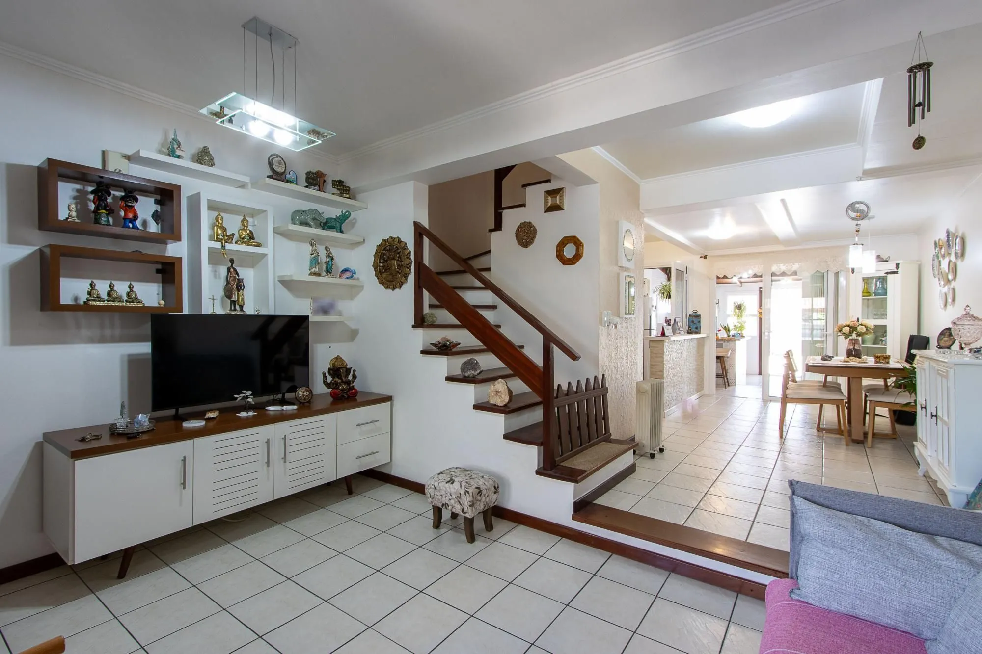 Imagem Casa para Venda - 110.14m², 2 dormitórios, sendo 1 suites, 2 vagas - Hípica