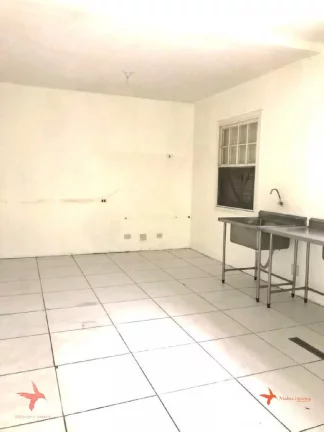 Imagem Casa comercial assobradada em Pinheiros, São Paulo-SP: 7 salas, 2 banheiros, 4 vagas de garagem, 320m² de área.