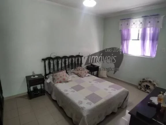 Imagem Casa em Santos 3 dormitórios, Rua Bolivia bairro Aparecida