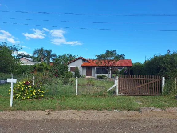 Belíssimo Sítio !!! - Com 1000m², Casa alvenaria, Piscina, em Águas Claras
