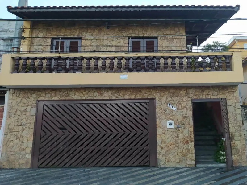 Imagem Magnífica Casa à Venda na Vila Linda, Santo André-SP: 3 Quartos, 1 Suíte, 3 Banheiros, 4 Vagas, 140m² de Área