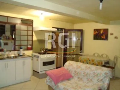 Imagem CASA AMPLA COM 7 DORMITÓRIOS NO BAIRRO GLÓRIA - PORTO ALEGRE