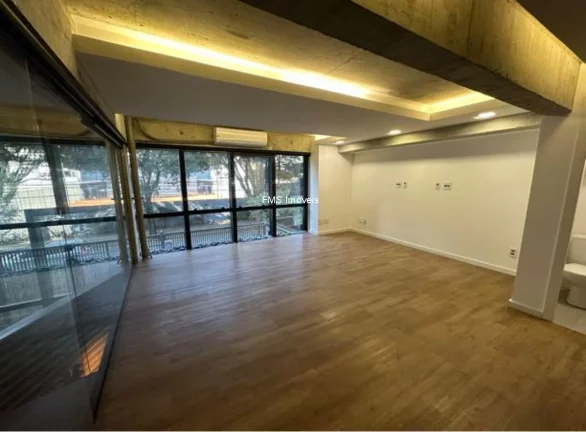 Imagem Loja com 196m² para locação em Pinheiros.