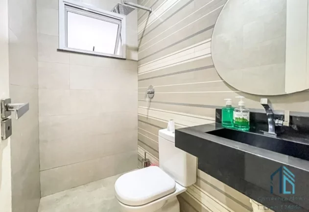 Imagem (Estuda permuta e financiamento) Sobrado Semi mobiliado lindo, 03 suítes, piscina, 06 vagas, em São José dos Pinhais PR
