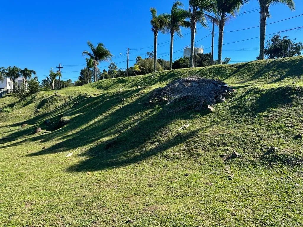 Imagem Terreno com 400 m² no bairro Aberta dos Morros