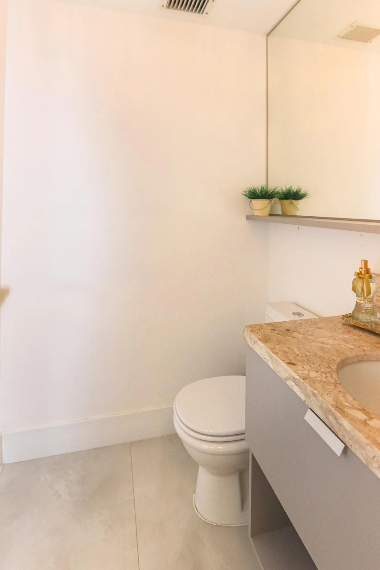 Imagem Apartamento semimobiliado e decorado no Central Parque | 127 m² | 3 suítes | 2 vagas