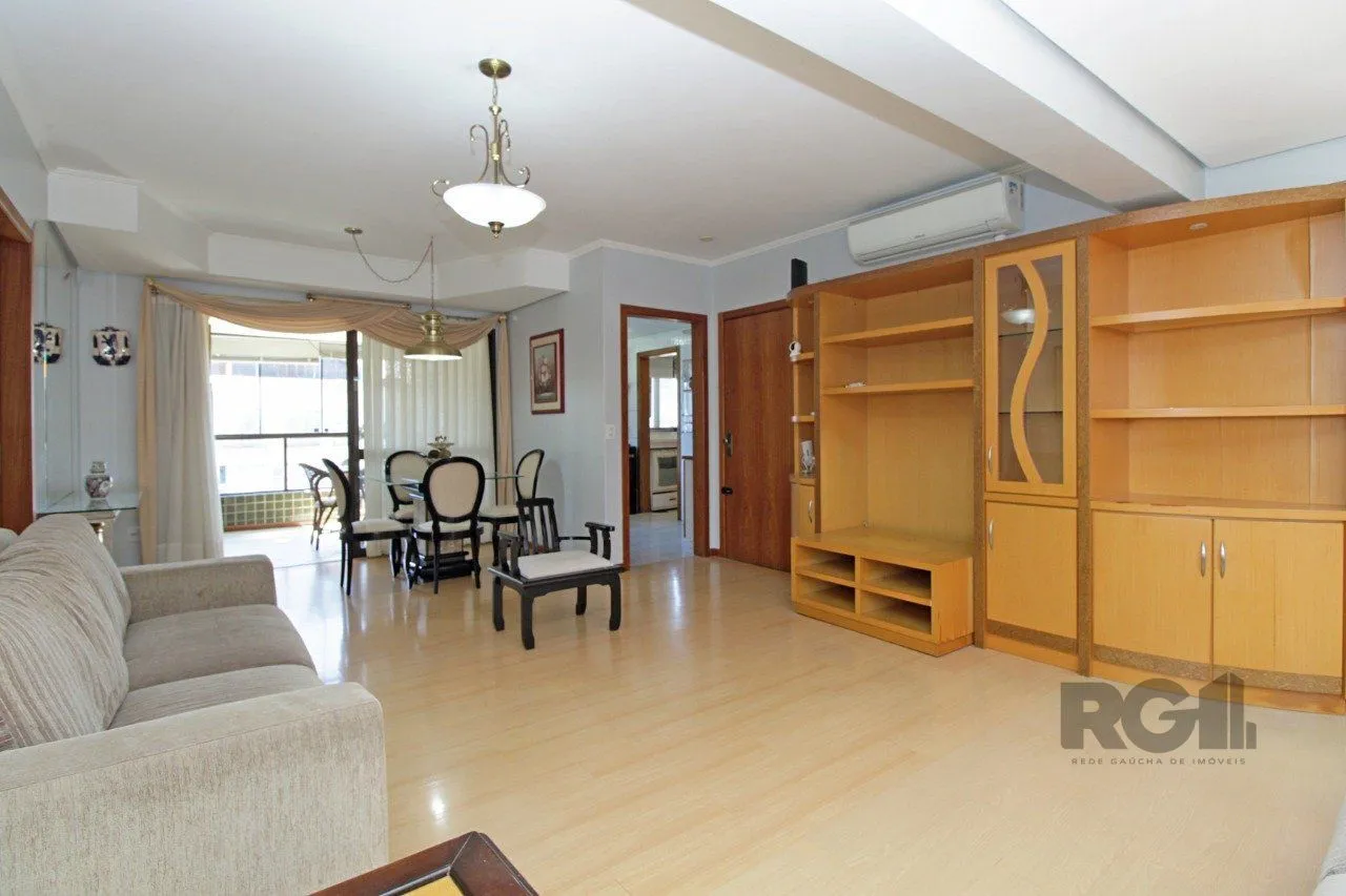 Imagem Apartamento de 3 dormitórios, suíte e 2 vagas de garagem no bairro Petrópolis em Porto Alegre
