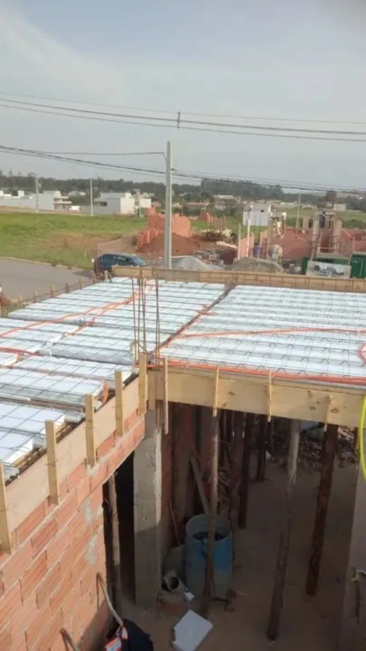 Imagem Casa de Luxo em Condomínio: 3 Suítes, 4 Banheiros, 2 Vagas - Jardim Novo Horizonte, Sorocaba-SP - 250m².