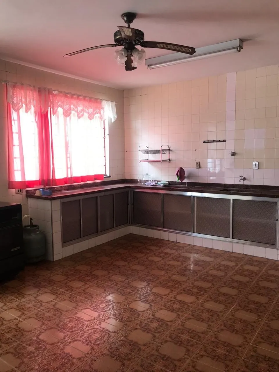 Imagem Casa à venda 4 Quartos, 3 Suites, 5 Vagas, 550M², Centro, Pindamonhangaba - SP