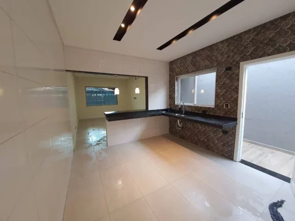 Imagem Casa com 2 dormitórios à venda, 74 m² por R$ 470.000,00 - Caiçara - Praia Grande/SP