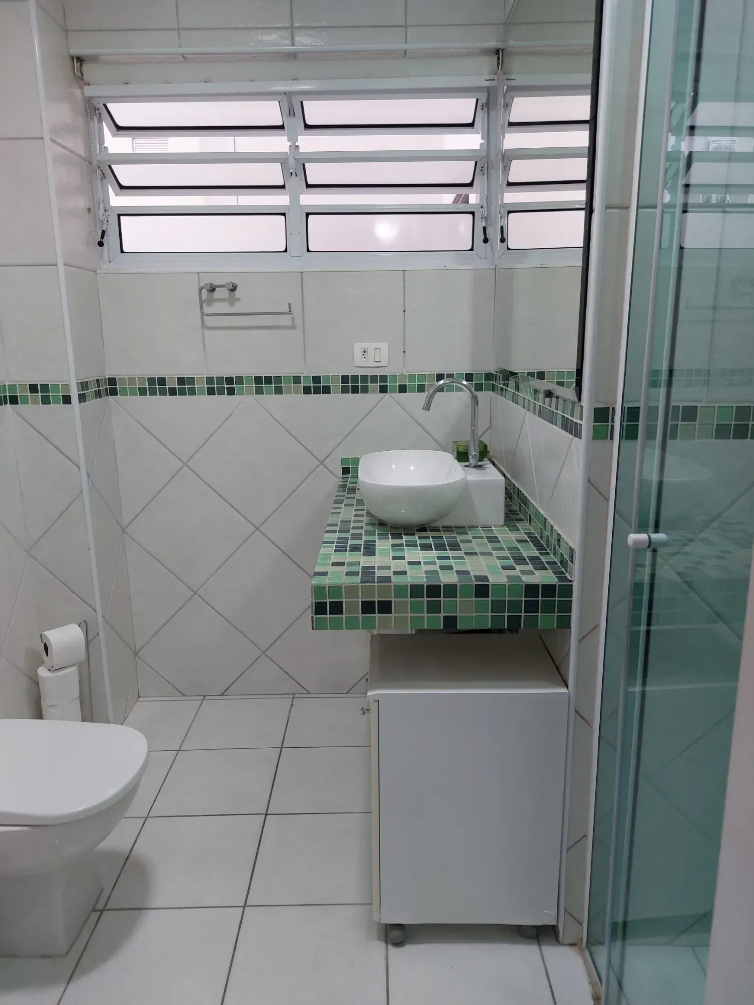 Imagem Apartamento com 4 Quartos à Venda, 113 m² em Pitangueiras - Guarujá
