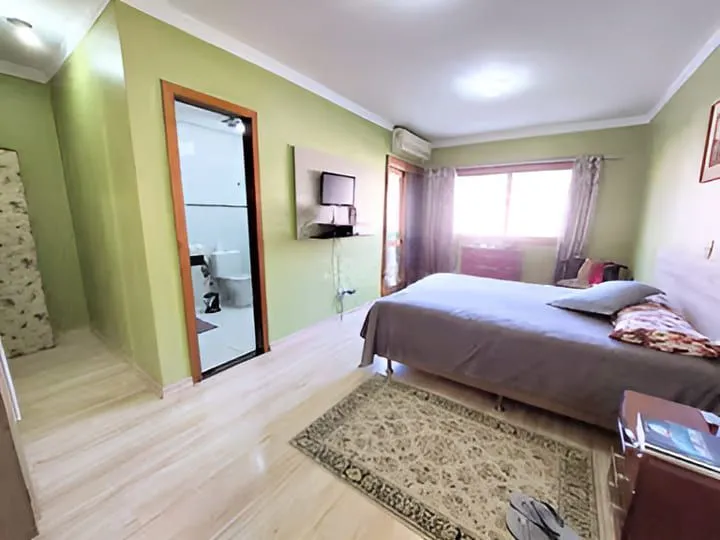 Imagem Casa em Condomínio de 3 dormitorios à venda em Hípica, Porto Alegre.