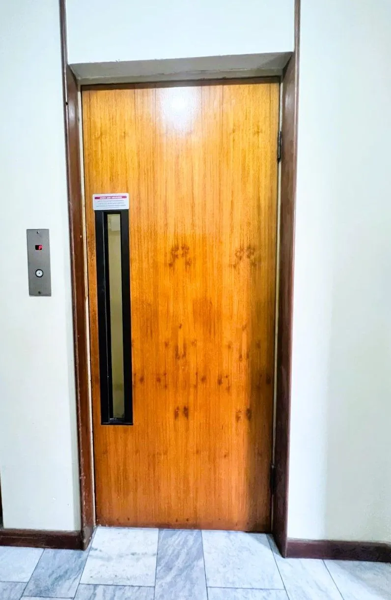 Imagem OPORTUNIDADE ÚNICA NO BOM FIM: APARTAMENTO 2 DORMITÓRIOS COM VAGA E ELEVADOR