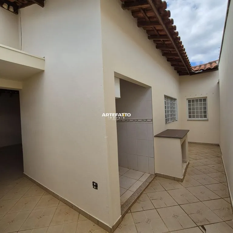 Imagem Casa com 3 dormitórios no bairro José de Carlos