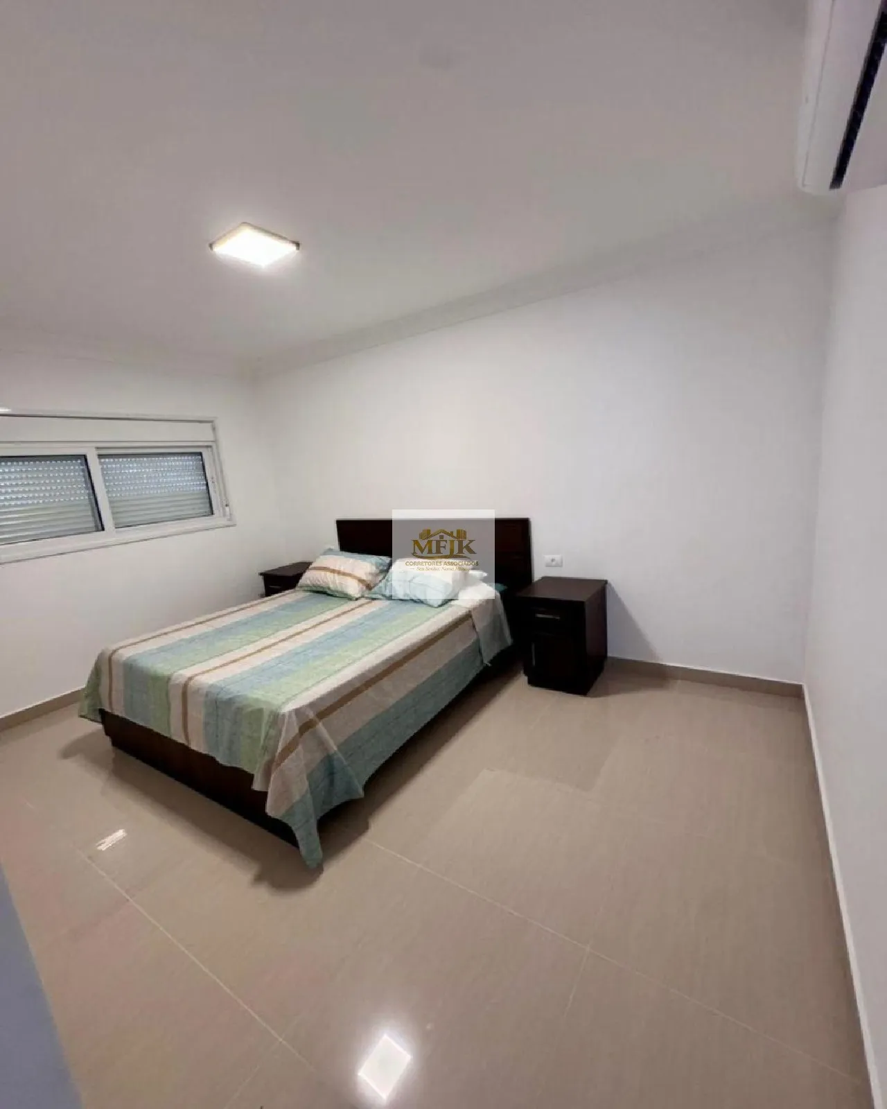 Imagem Casa com 4 quartos e 360 m² à venda em Atami Sul